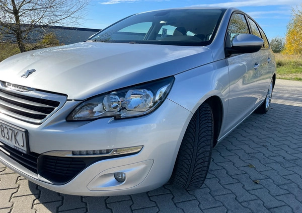 Peugeot 308 cena 40900 przebieg: 124500, rok produkcji 2017 z Poznań małe 191